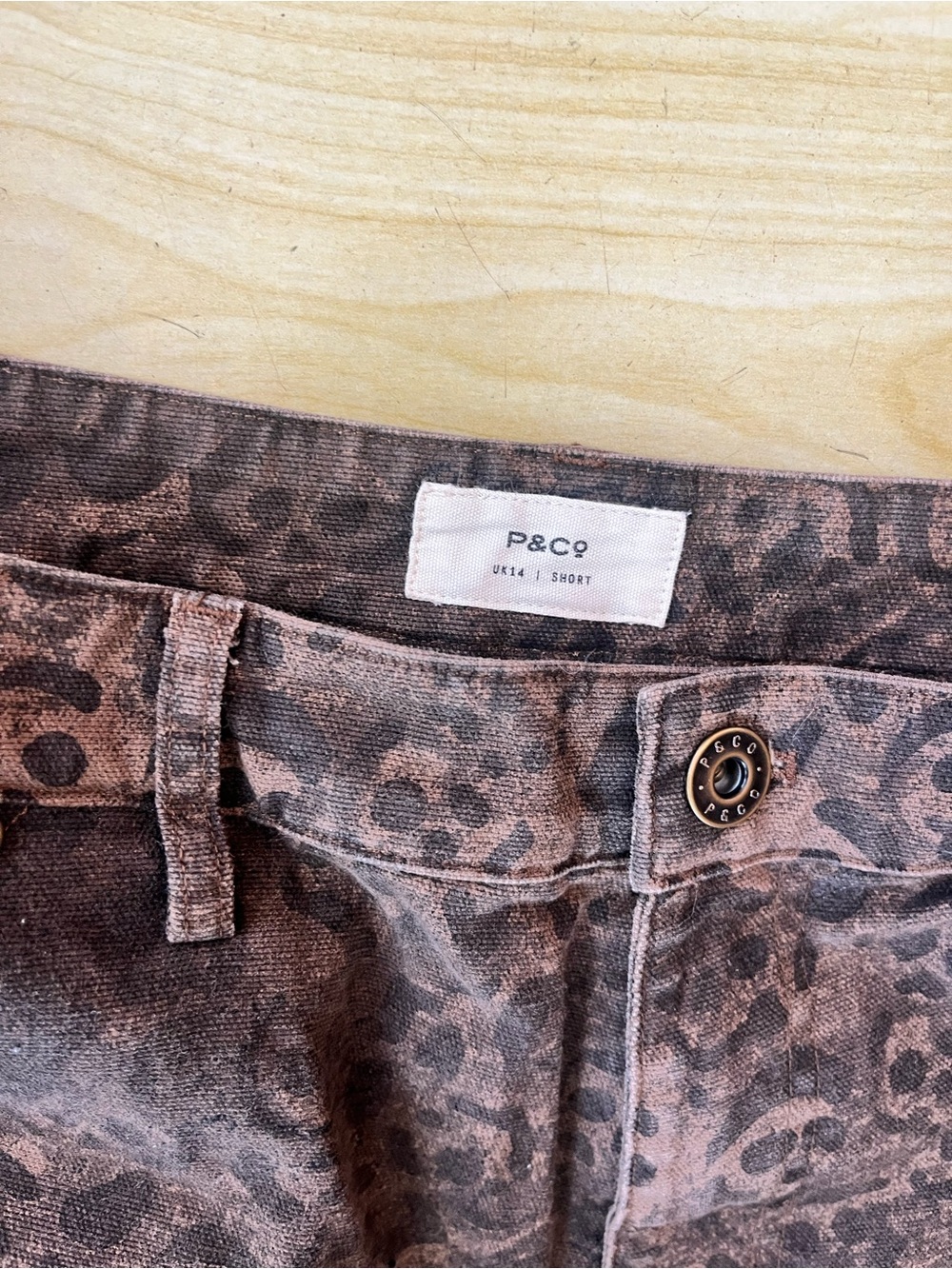 P&Co Albion Carpenter Pant in Leopard Sz. UK 14 (US 10) - Picture 8 of 10